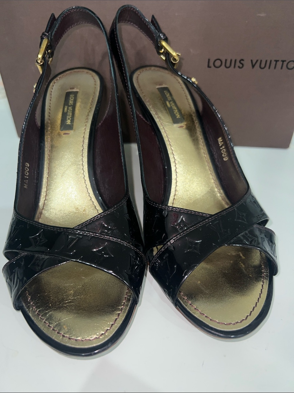 Louis Vuitton Vernis Monogram Slingback Heels with Gold Buckle
